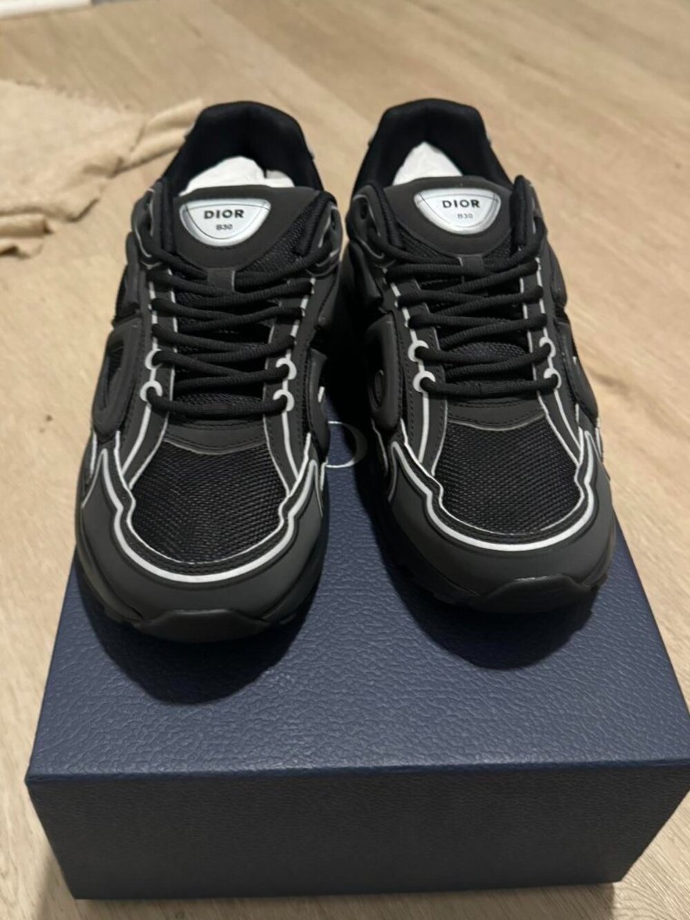 Dior B30 all black - Picture 2 of 3